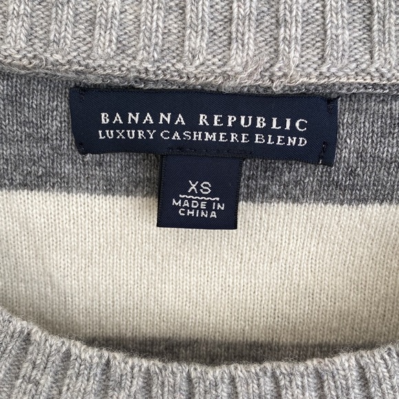 Y2K Banana Republic Cashmere Blend Striped Sweater. Size XS - Picture 3 of 9
